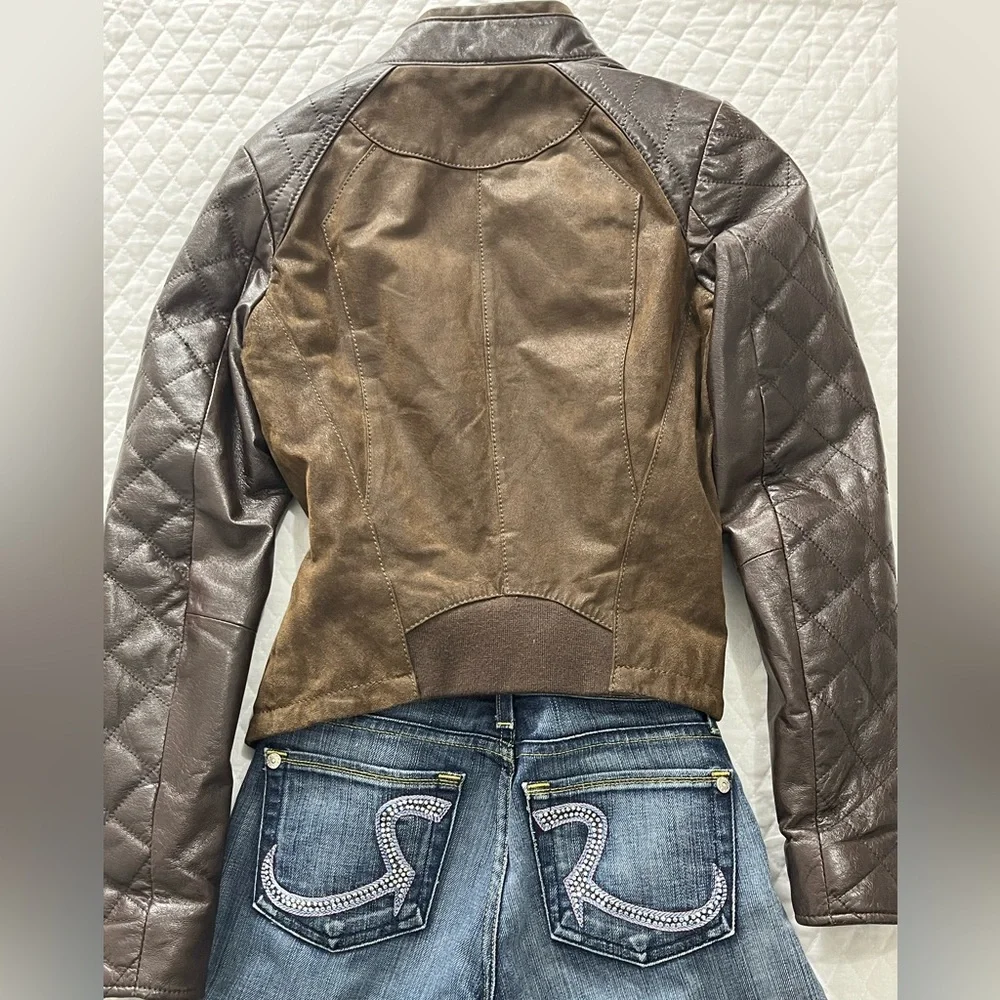 Danier Genuine Leather Two-Tone Jacket with Quilted Sleeves•Size 3XS• - Picture 4 of 9